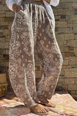 Hush Pillow Cotton Bandana B Classic Barrel Pant Mocha